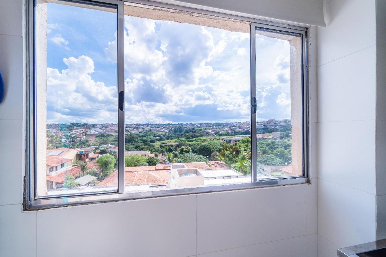 Ap 85M2 , 2Qts Com Suite , Estacionamento, Cozinha Completa , Wi-Fi 500Mb , Jr Catito Бразиліа Екстер'єр фото